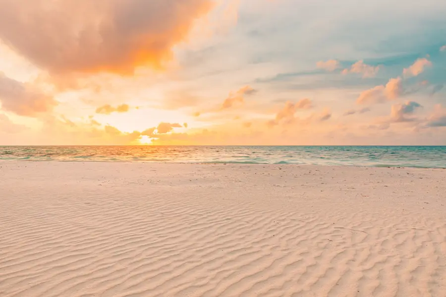 Papier peint Plage de sable blanc, mer et vagues u97894